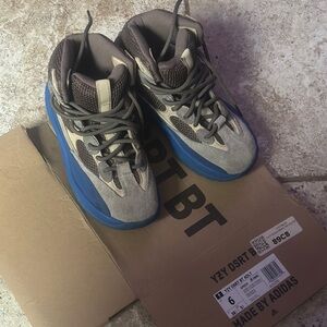 Adidas Yeezy Boost 700 V2 Sneakers - Grey and Blue